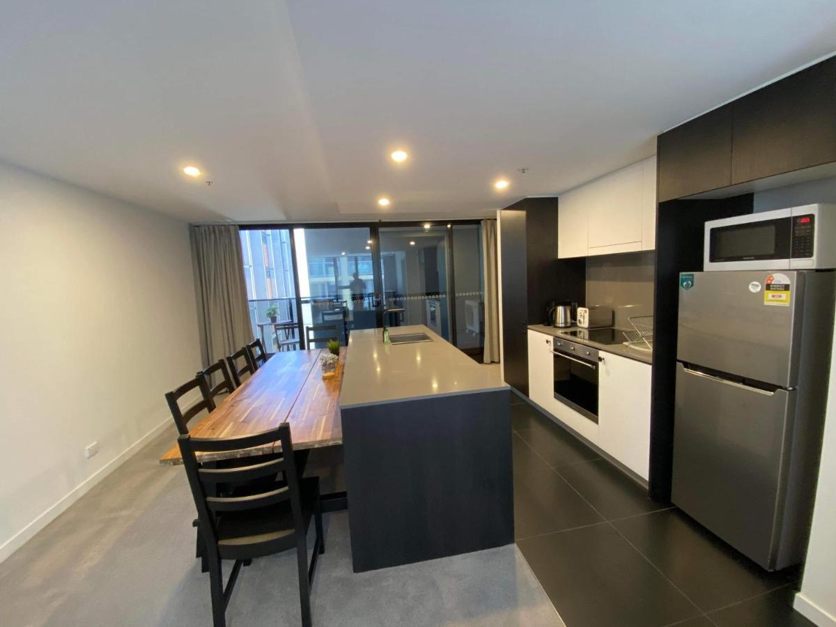 2 Bed 2 Bath Luxury Apartment In Braddon Canberra - Free Heated Pool, Gym, Parking Esterno foto